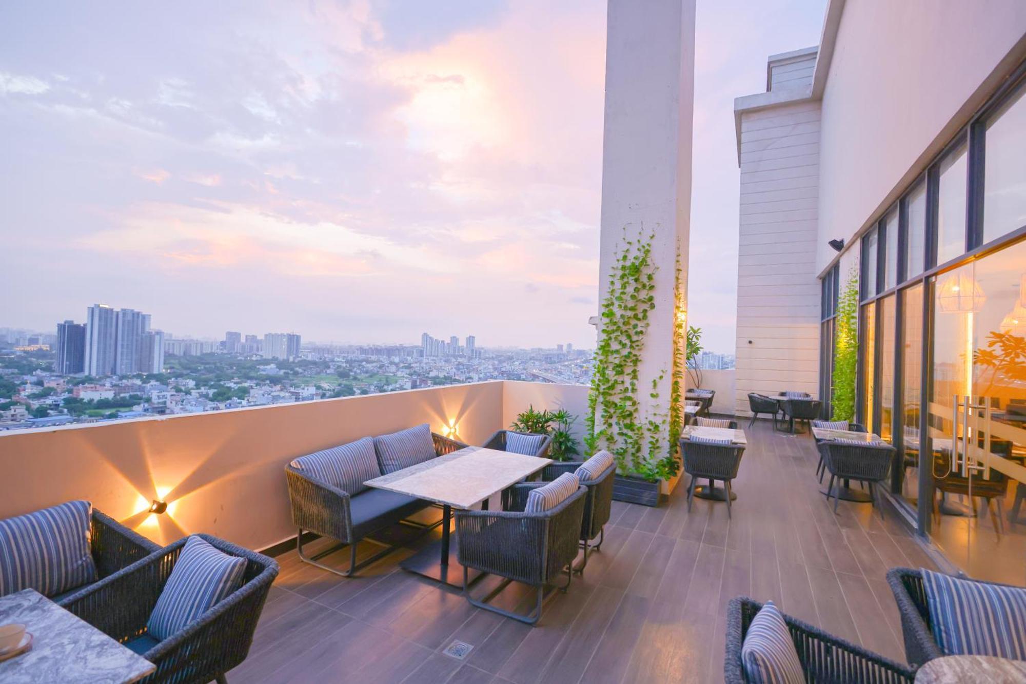 Rhythm Gurugram Hotel & Suites, Sohna Road Gurgáon Exteriér fotografie