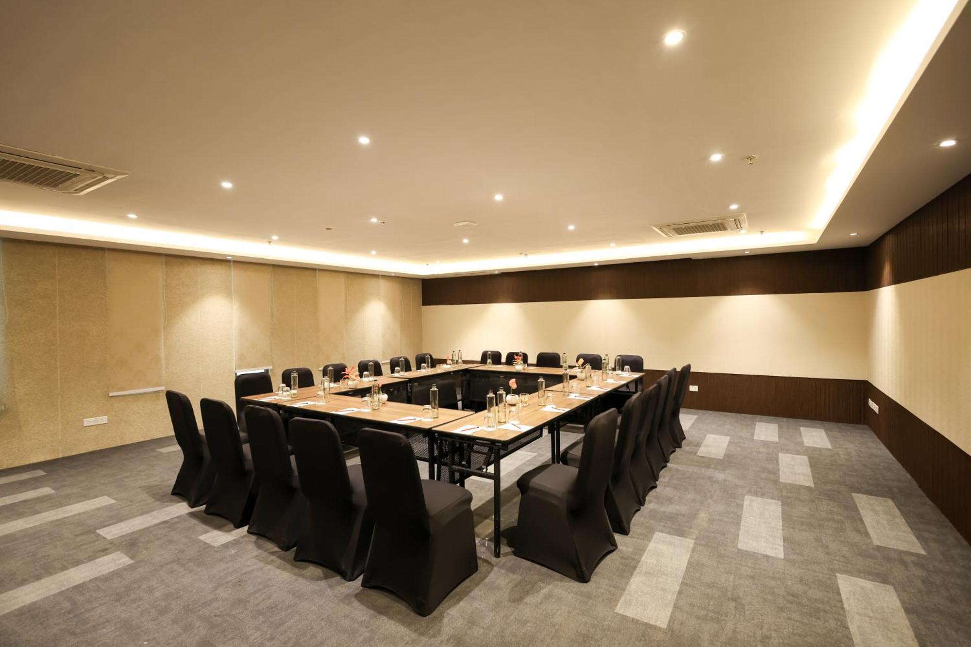 Rhythm Gurugram Hotel & Suites, Sohna Road Gurgáon Exteriér fotografie