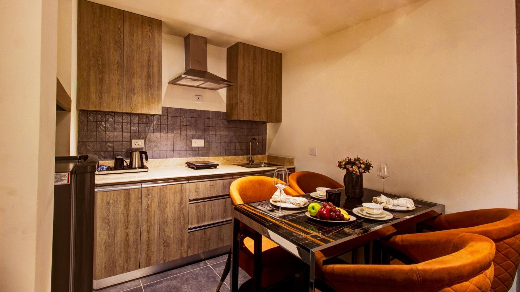 Rhythm Gurugram Hotel & Suites, Sohna Road Gurgáon Exteriér fotografie