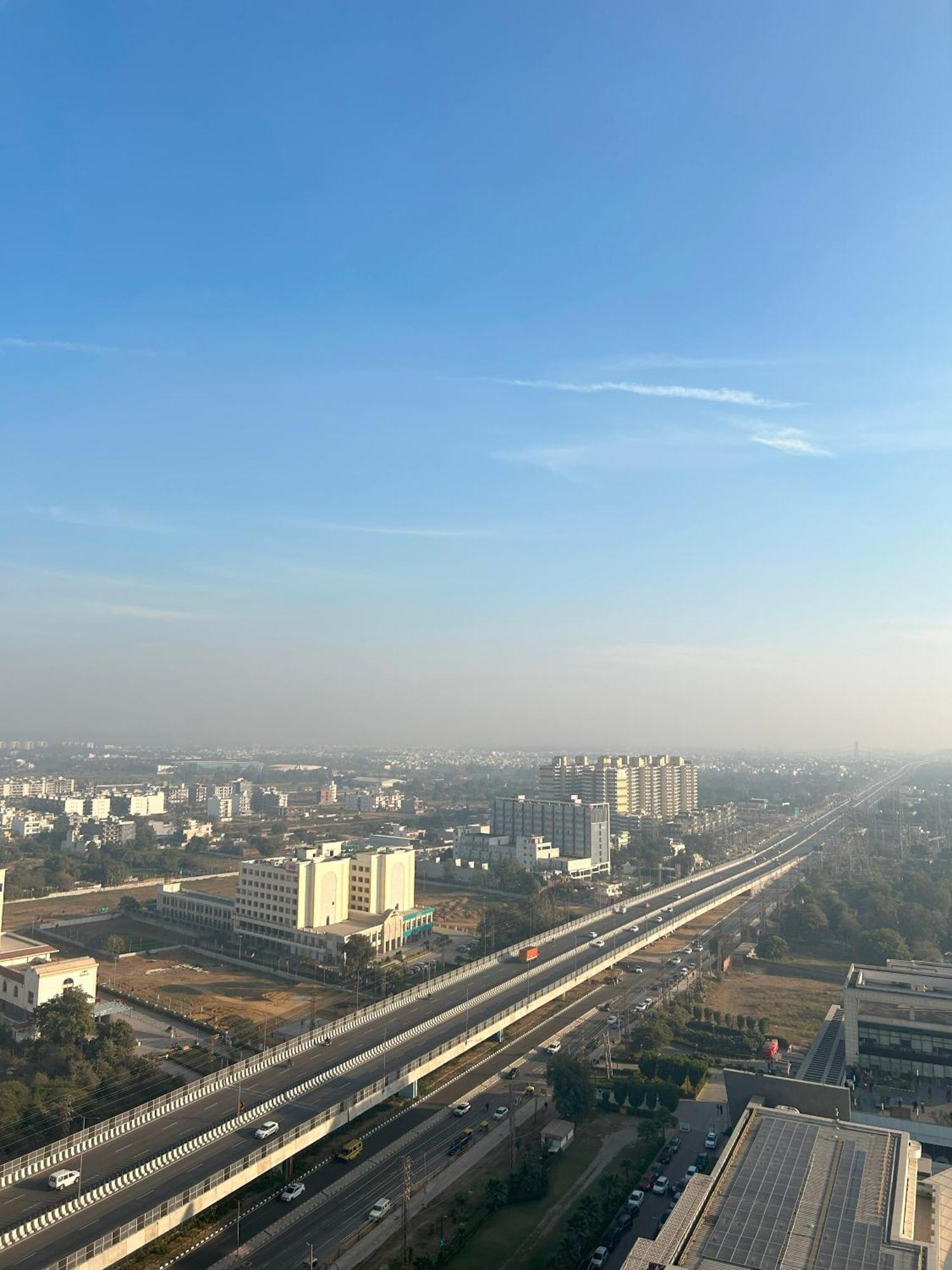 Rhythm Gurugram Hotel & Suites, Sohna Road Gurgáon Exteriér fotografie