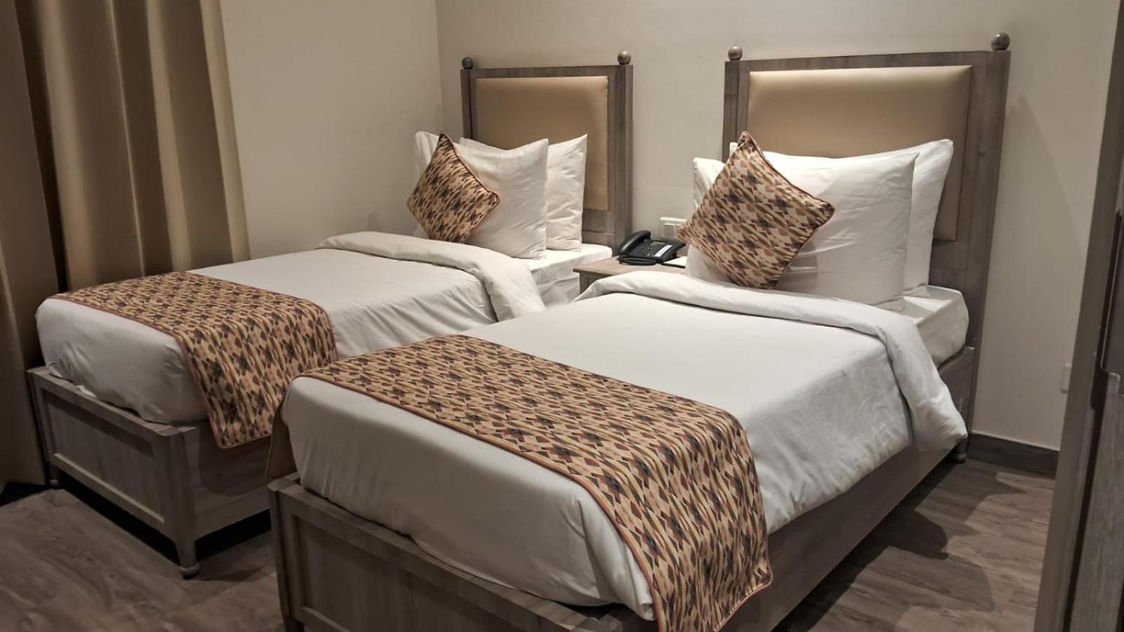 Rhythm Gurugram Hotel & Suites, Sohna Road Gurgáon Exteriér fotografie