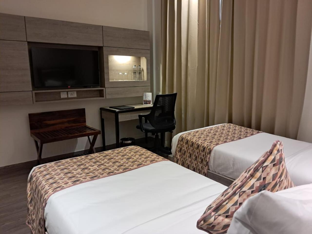 Rhythm Gurugram Hotel & Suites, Sohna Road Gurgáon Exteriér fotografie